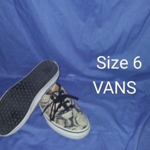 Vans black white roses